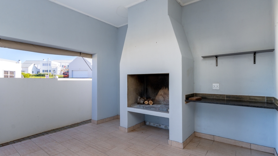 3 Bedroom Property for Sale in Stilbaai Wes Western Cape
